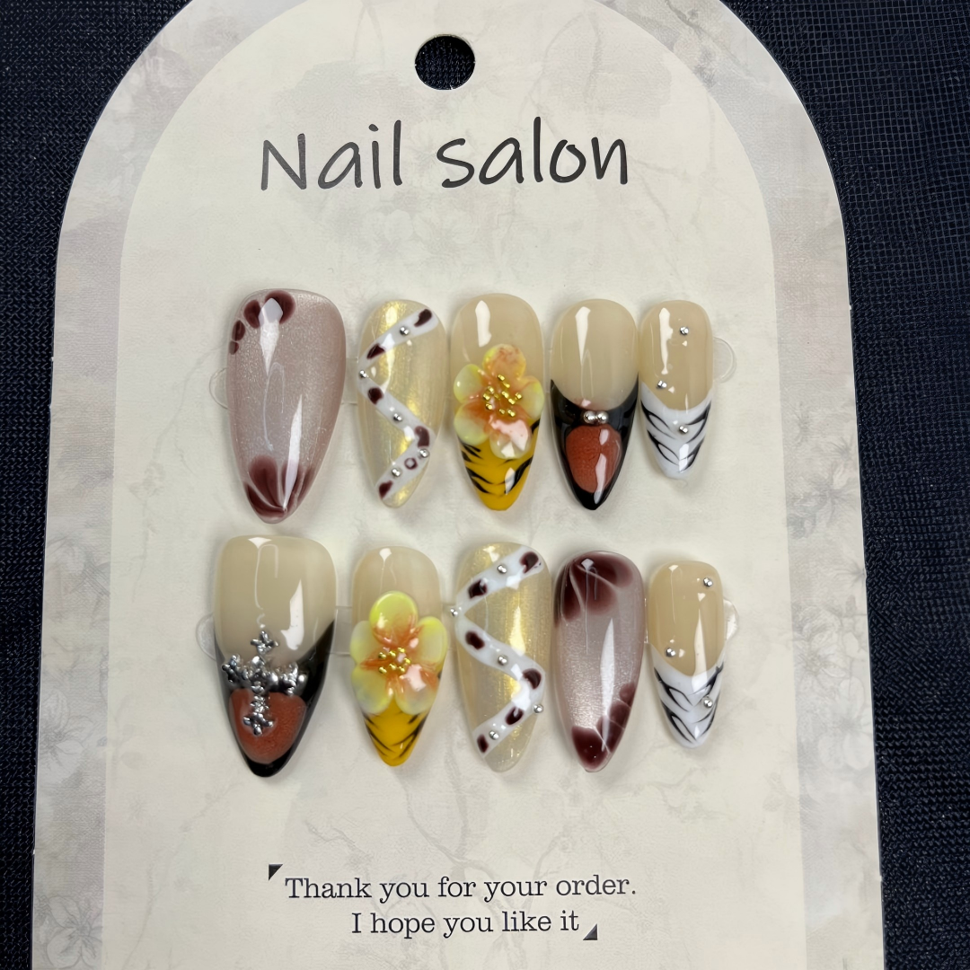 Vintage Floral Handmade Almond Press On Nails